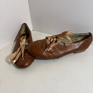🛍️3/$30 Nicole women’s‎ brown lace up oxfords in size 6.5